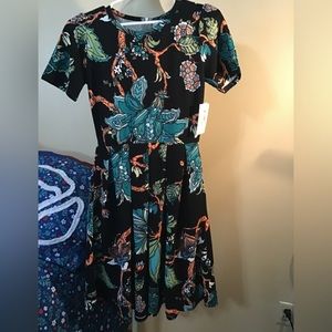 Women’s size small New with tags LuLaRoe short sleeve dress. CC